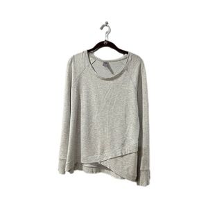 Le Verde Light Gray Women's Asymmetrical Long Sleeve Comfy Top